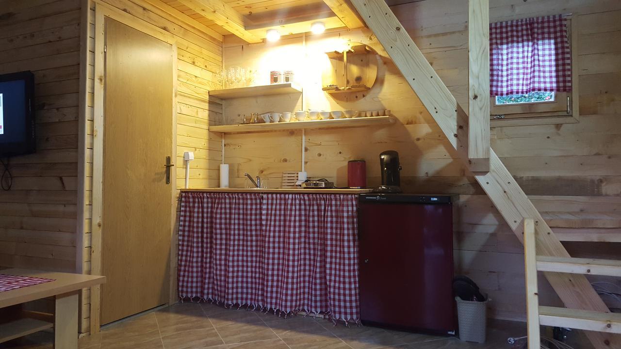 Vacation Home Sajra Kulen Vakuf Esterno foto