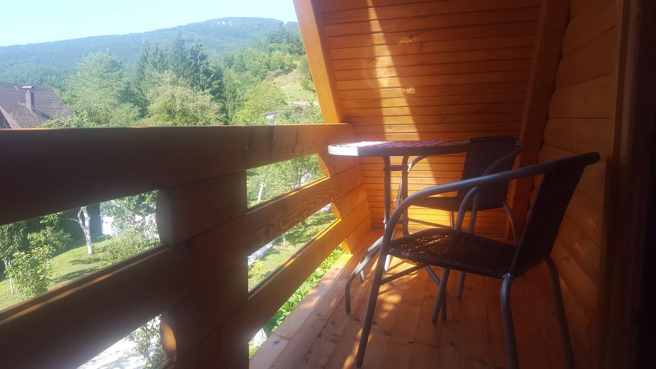 Vacation Home Sajra Kulen Vakuf Esterno foto