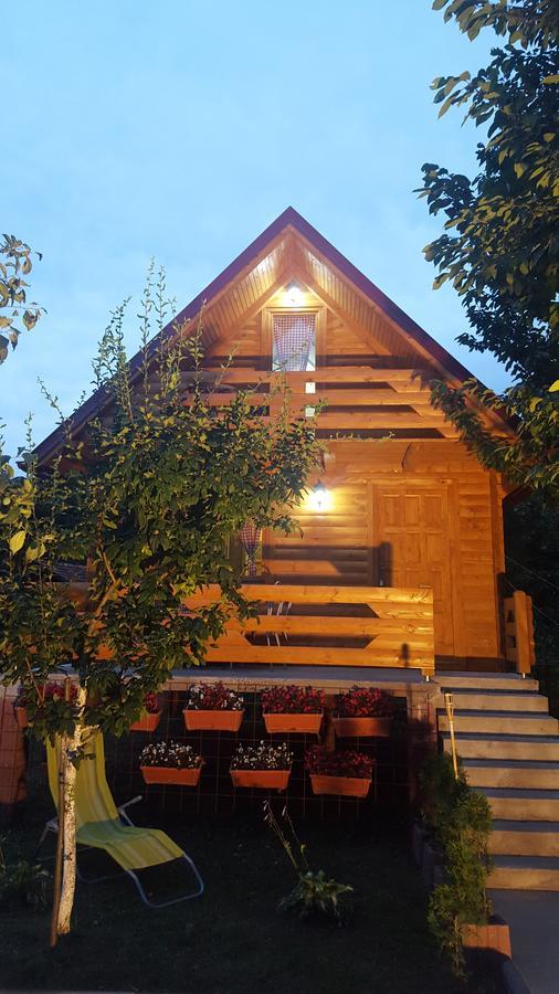 Vacation Home Sajra Kulen Vakuf Esterno foto