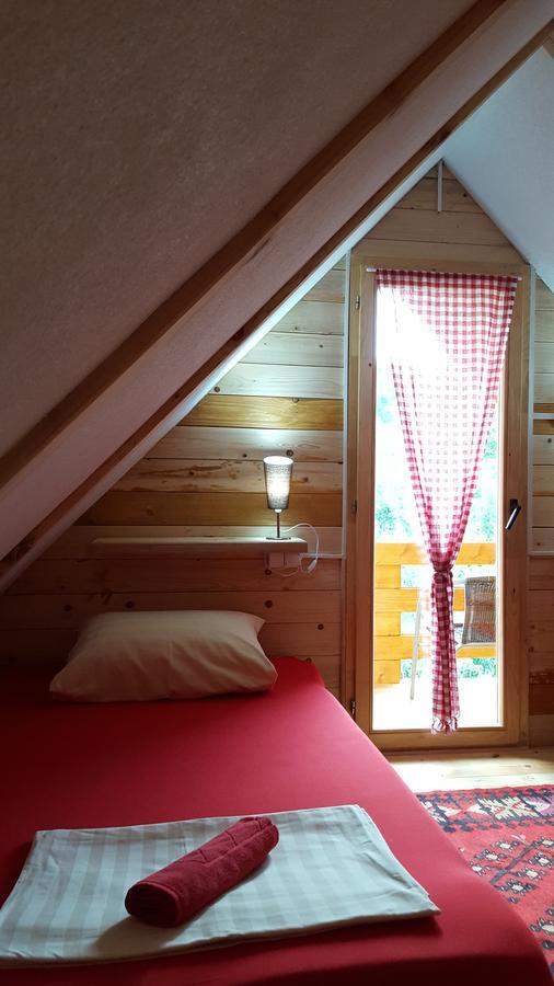 Vacation Home Sajra Kulen Vakuf Esterno foto